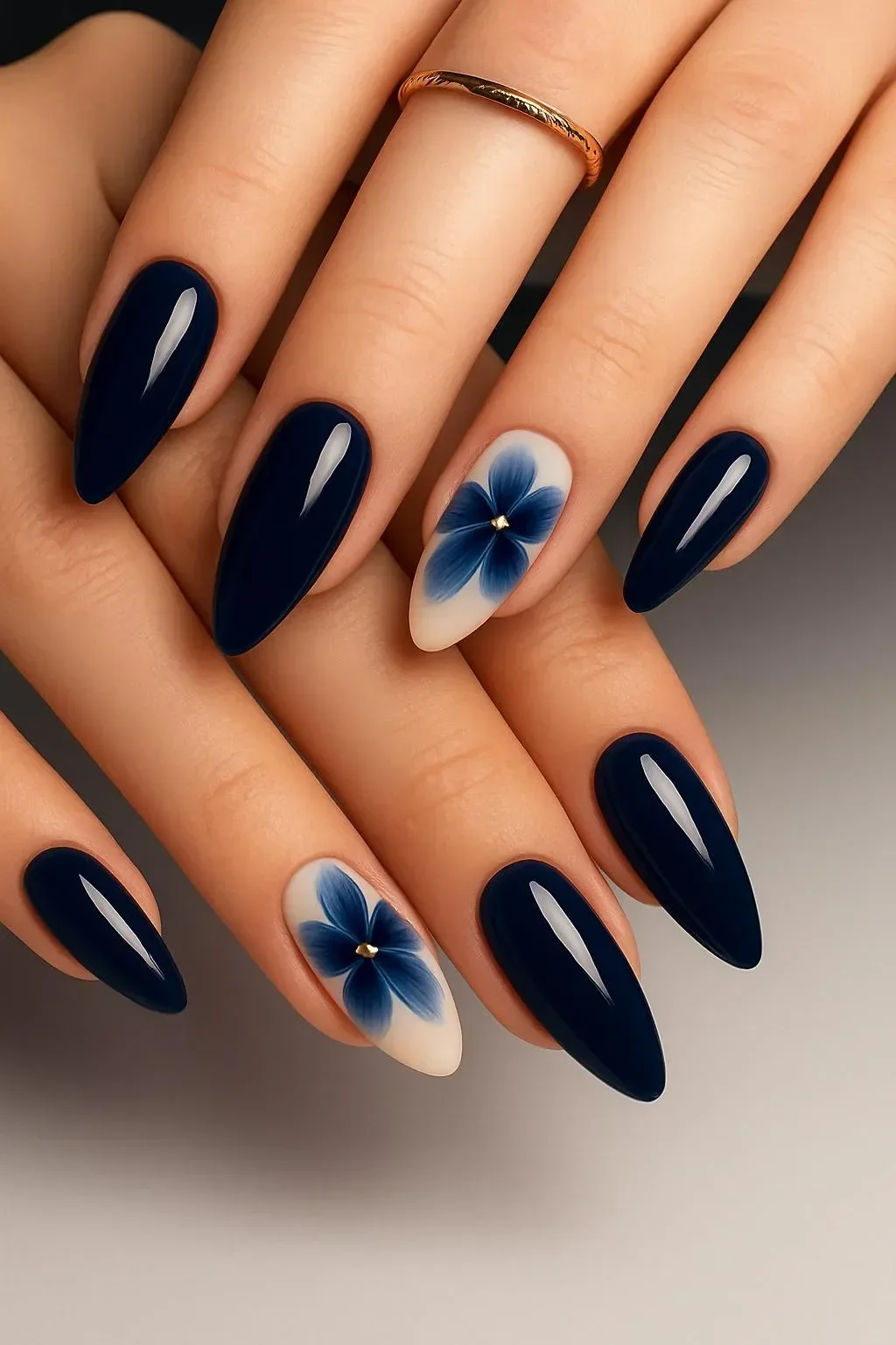 Elegant nail art and design ideas for winter and false nails.